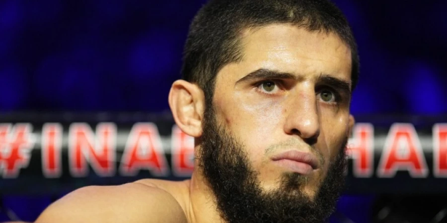 Ислам Махачев определился с величайшим бойцом в истории промоушена