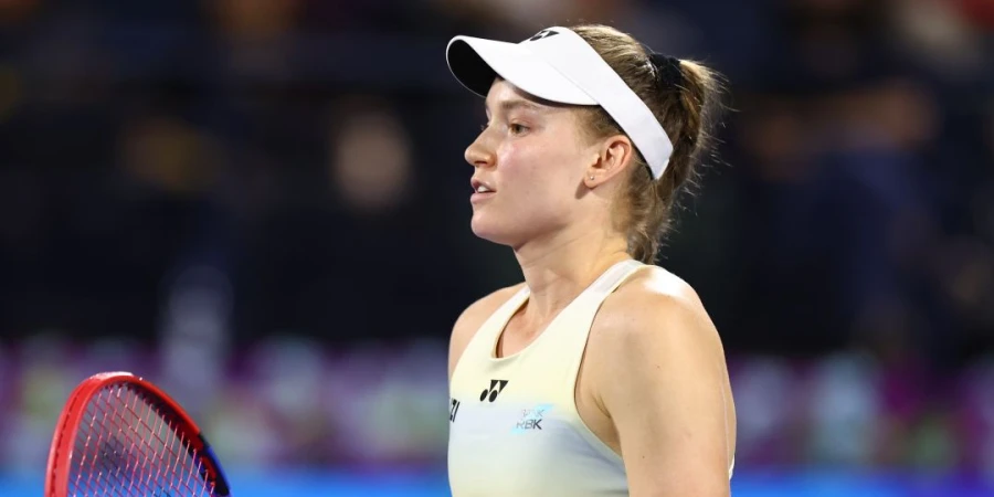 Первая ракетка Казахстана раскритиковала корты перед стартом на "Мастерсе"