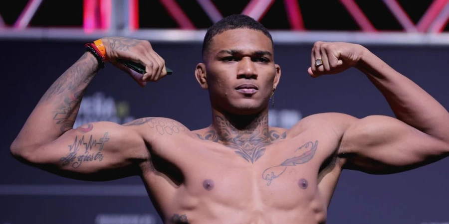 Tapology обновил статистику соперника Рахмонова в UFC, включив в нее дополнительное поражение.