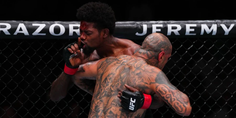 UFC 318. Полное видео боя Кевин Холланд - Даниэль Родригес
