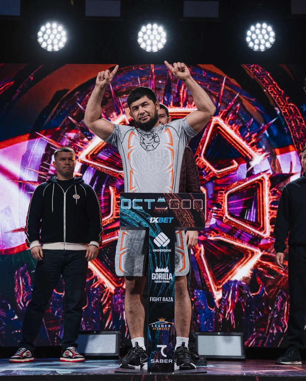 Казахстанский боец встретился с титулованным узбекским бойцом на OCTAGON 83