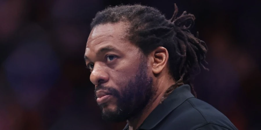 В UFC готовят брифинг по проблеме тычков в глаза