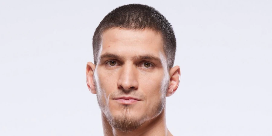 Непобедимый файтер UFC дал свой прогноз на потенциальный бой