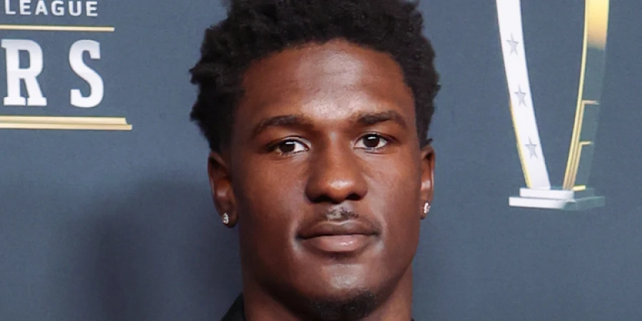 С Джеймса Пирса-младшего сняли самое опасное обвинение после громкого скандала