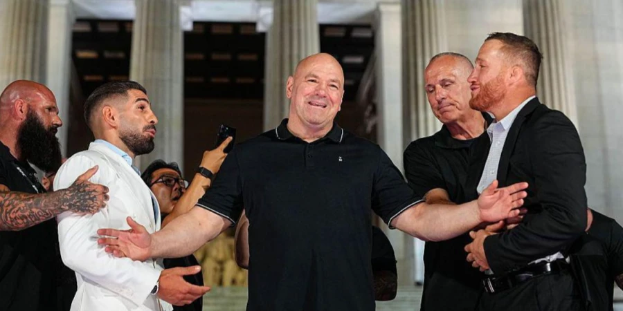 UFC White House турнирі алдында жауынгерлер көз түйістірді