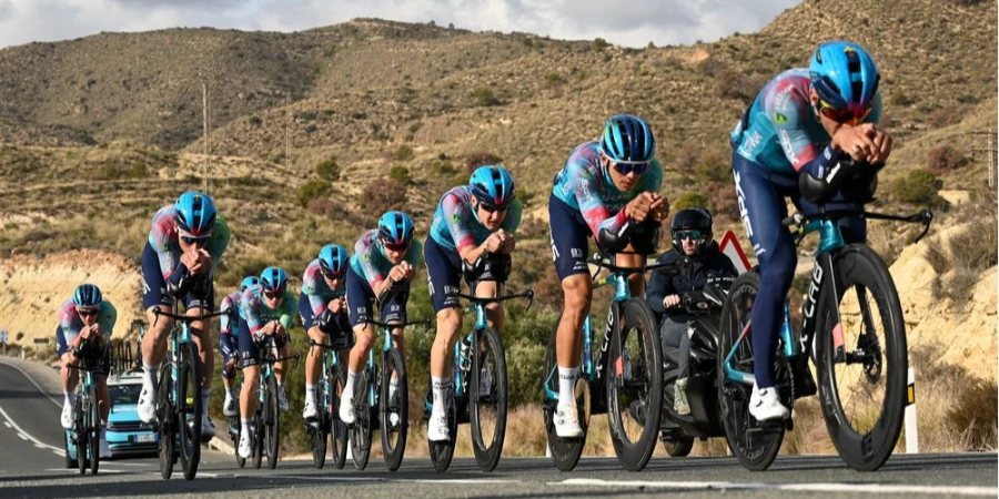 XDS Astana Team выходит на старт Уикэнда-Открытия в Бельгии