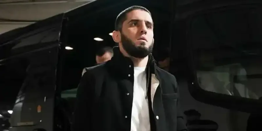 Ислам Махачев в сопровождении Хабиба прибыл на бой с Маддаленой в UFC. ВИДЕО