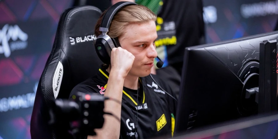 Aleksib: NAVI готовы бороться за финалы, но пока уступают Vitality