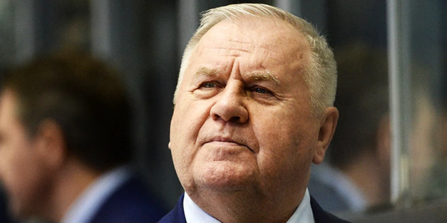 Экс-тренер сборной Казахстана и «Барыса» назвал фаворитов в борьбе за «Золотую клюшку» в КХЛ