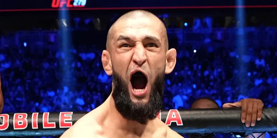 Чемпион UFC из Чечни проверил пресс известного блогера