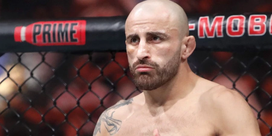 Чемпион UFC "дал расклад" на титульный бой в промоушене