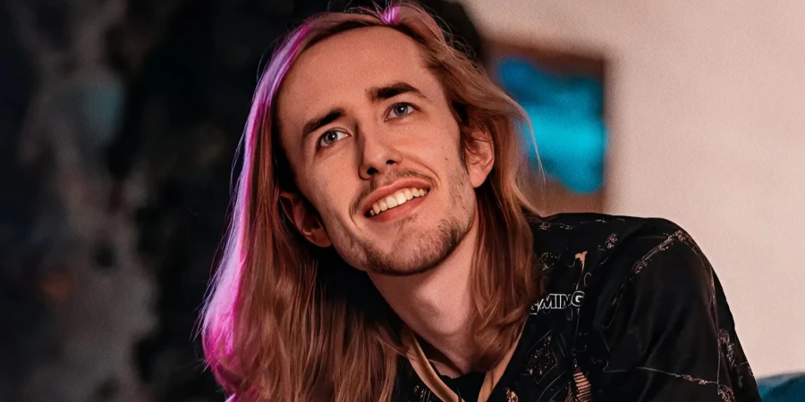 «Я тогда был нереальным мусором»: Quinn — о начале пути в Dota 2