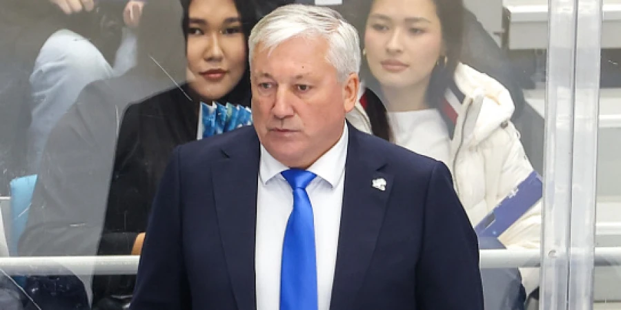 Видео послематчевой пресс-конференции бывшего и нынешнего тренеров столичного «Барыса»