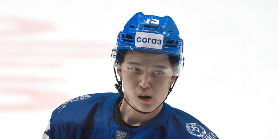 Кайыржан забросил вторую шайбу в матче КХЛ «Адмирал» - «Барыс»