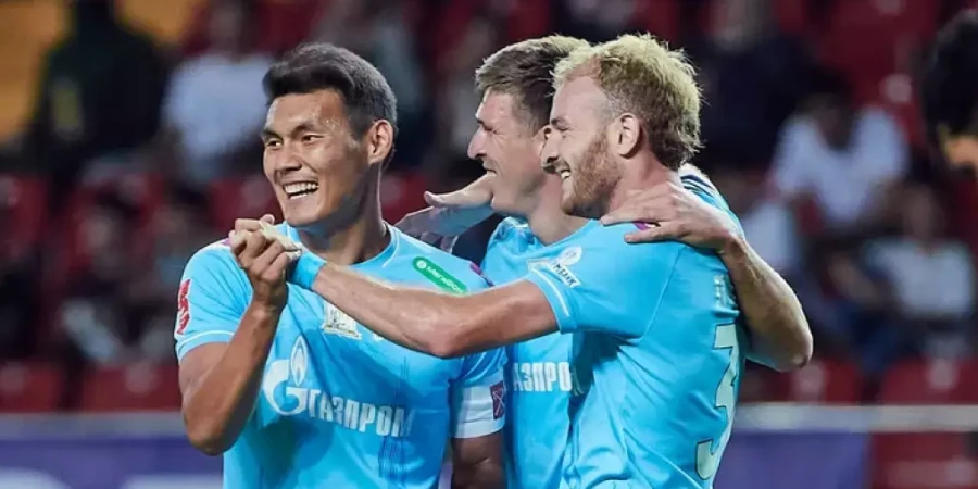 Экс-форвард Зенита жестко опустил центральных защитников питерцев