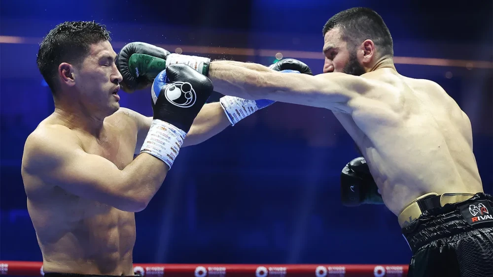 Стал известен возможный соперник Бетербиева с рекордом 30-0. Он чемпион WBC и WBA
