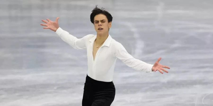 Мәнерлеп сырғанаудан жасөспірімдер арасындағы ӘЧ: Артур Смагулов қысқа бағдарламада өнер көрсетті