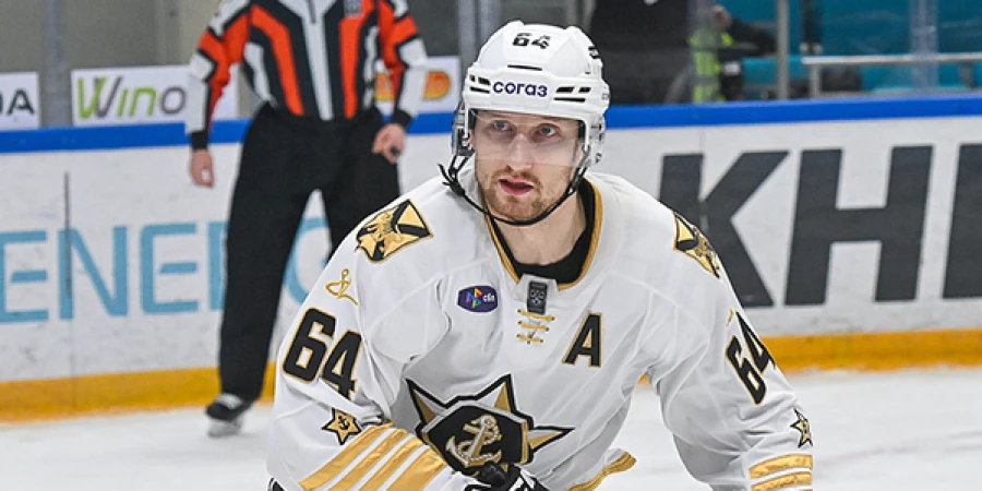 Казахстанский хоккеист отметился передачей в победном матче КХЛ