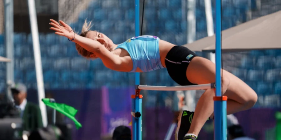 Юная казахстанка взяла медаль в Эр-Рияде и продолжает борьбу в семиборье