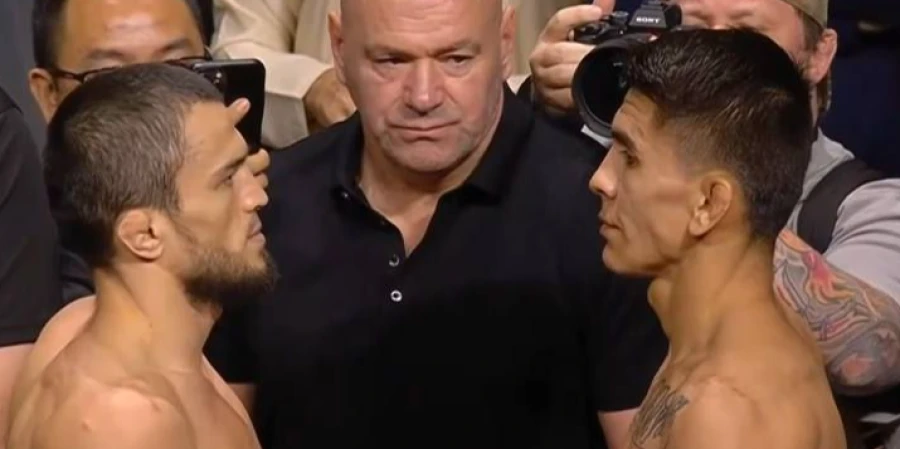 Брат Хабиба, Умар, "пронзил" глазами оппонента перед боем в UFC. ВИДЕО