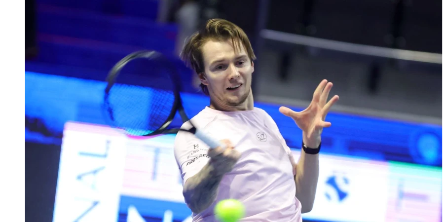 Первая ракетка Казахстана высказался о рэперах и футболистах в теннисных трансляциях