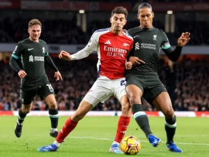 «Арсенал» — «Ливерпуль»: жаркая схватка текущего лидера и чемпиона АПЛ