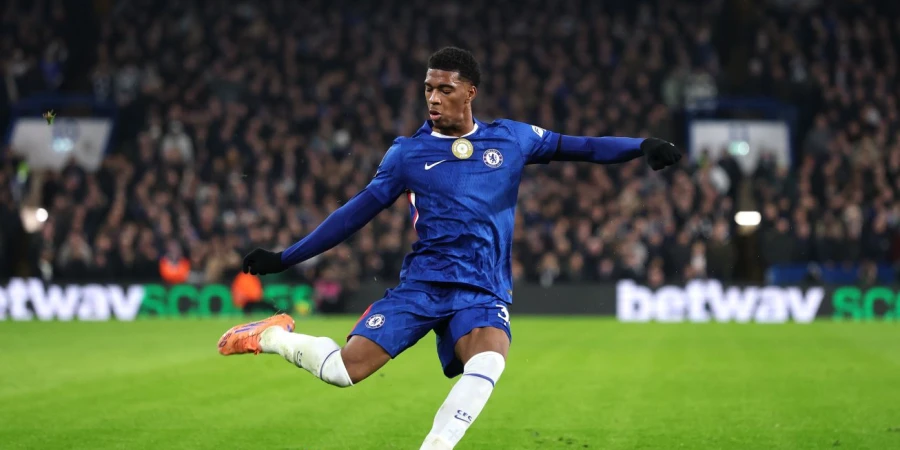 «Реал», «Ливерпуль» и «Боруссия» охотятся за талантливым защитником «Челси»