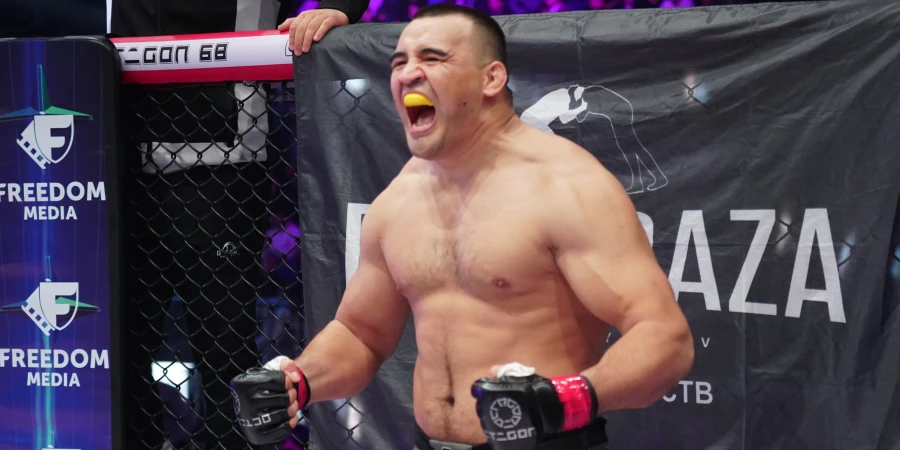 Непобежденный казахстанец проведет чемпионский бой на OCTAGON 87
