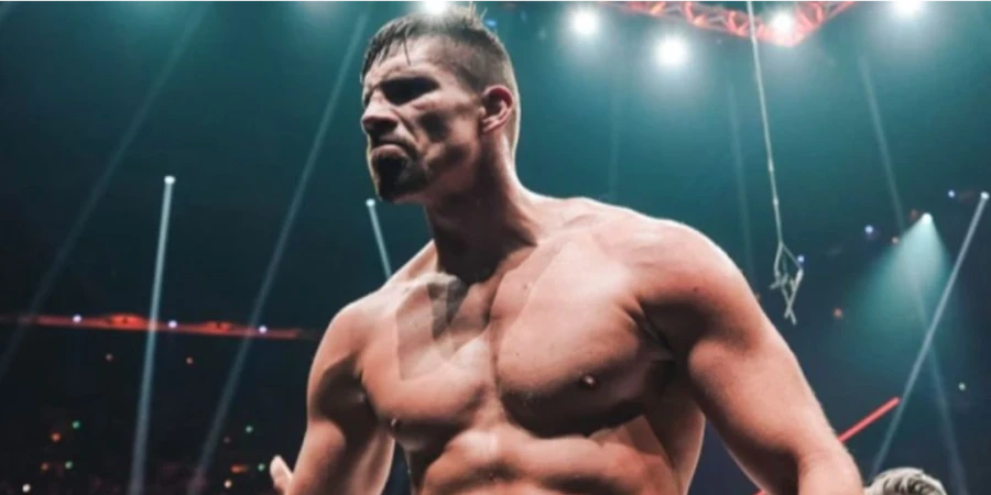 UFC пыталась подписать легендарного кикбоксера