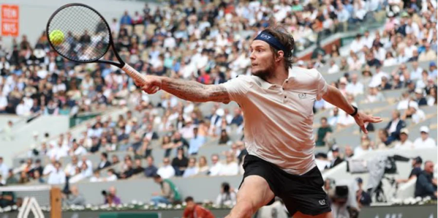 Бублик потерпел шокирующее поражение на турнире ATP 250