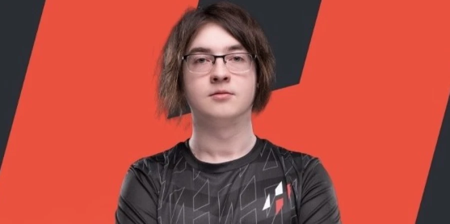 Worick высказался о Davai Lama на трансляции онлайн турнира по Dota 2