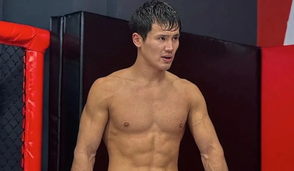 Қазақстандық спортшы бокс жекпе-жегінде жеңіліске ұшырады