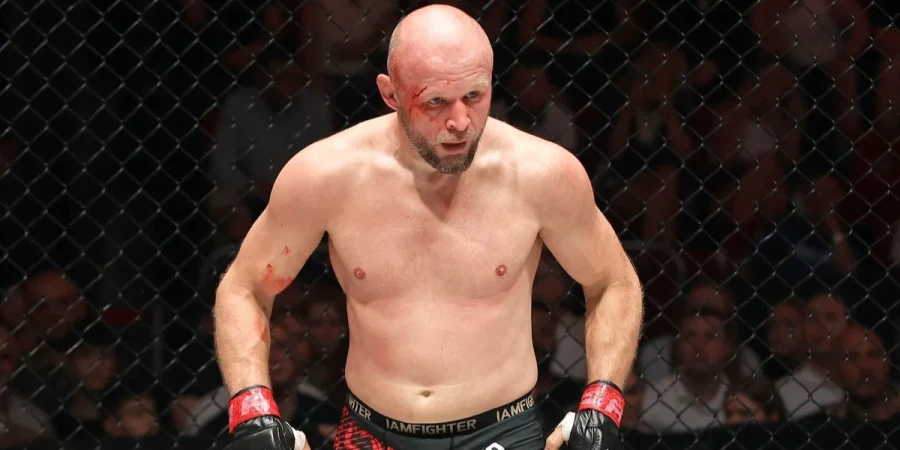 Звезда UFC Майкл «Веном» Пейдж проведет бой против легенды из России