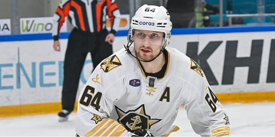 Қазақстандық хоккейші КХЛ матчында нәтижелі ойнады