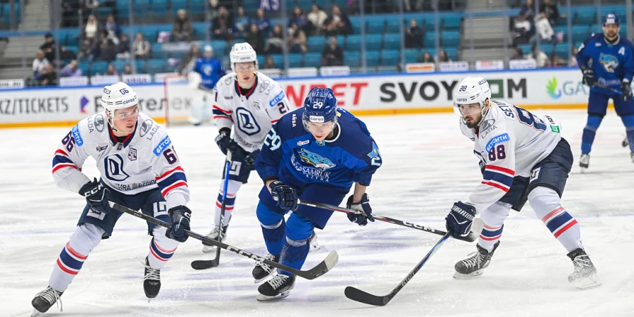 «Барыс» уверенно обыграл «Ладу» в матче КХЛ