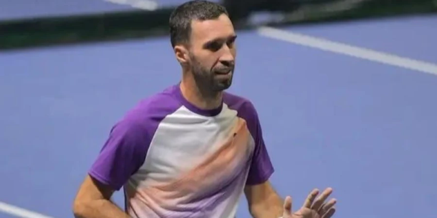 Теннисный "пенсионер" из Казахстана набрал ход на хардовом турнире в Лионе