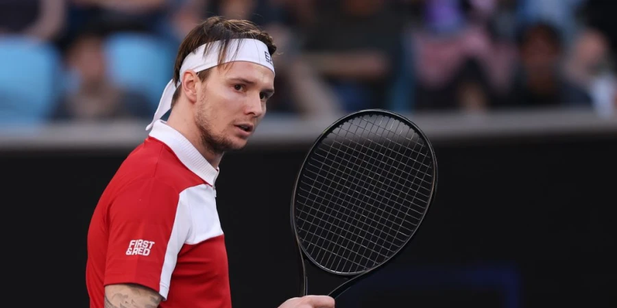 Лучший казахстанский теннисист рассказал о своем отношении к игре на грунте