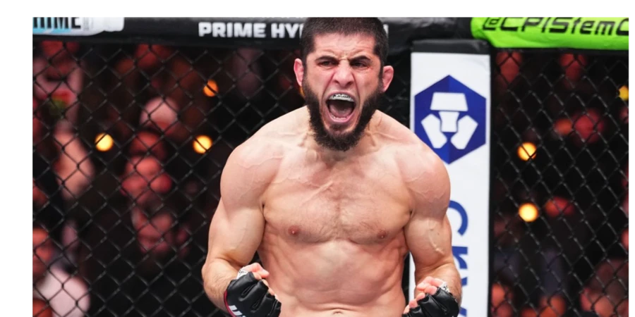 Экс-чемпион UFC видит соперника для Махачева