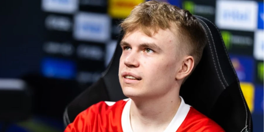 MOUZ выиграла у Imperial Esports в закрытом отборе на BLAST Open London 2025