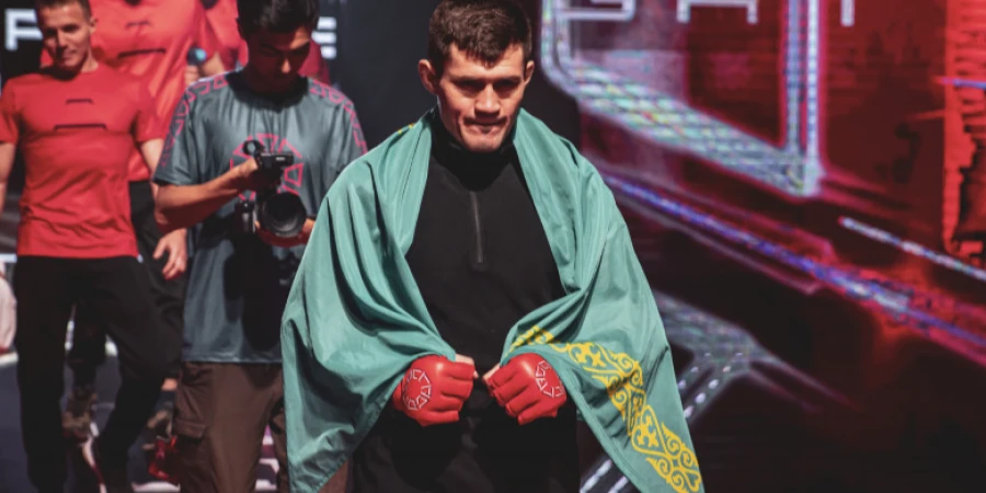 Известный казахстанский файтер возглавит масштабный бойцовский вечер