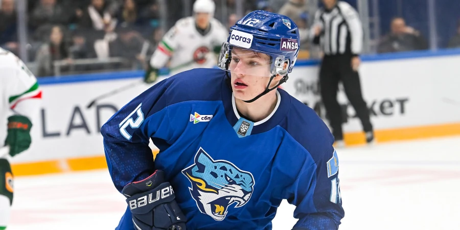 «Барыс» забил первый гол в матче с «Авангардом» (видео)