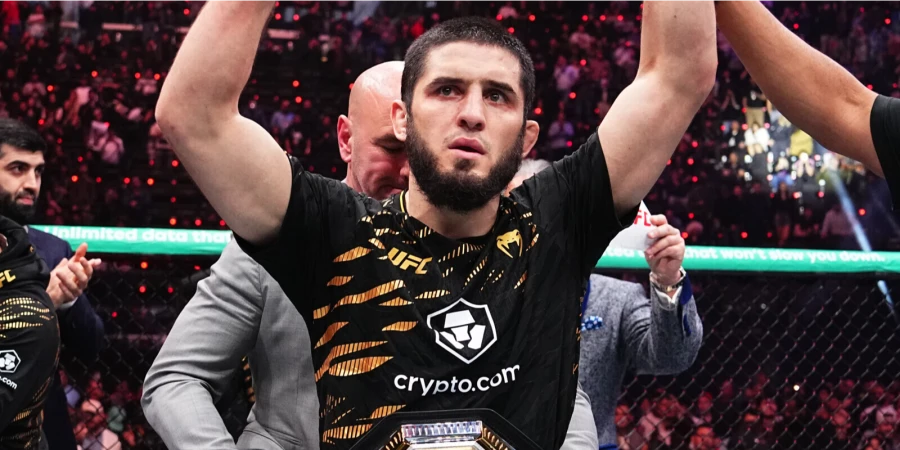 Забит Магомедшарипов определился с местом Махачева среди легенд UFC