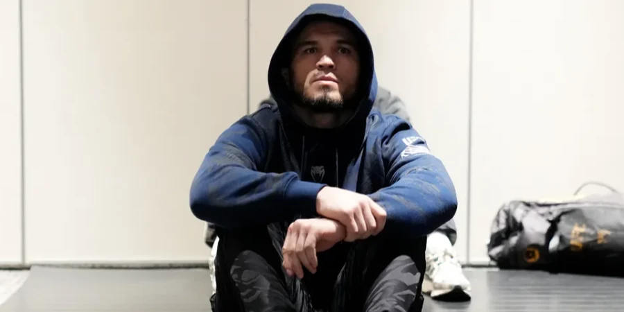 Умар Нурмагомедов встретился с соперником лицом к лицу перед боем UFC