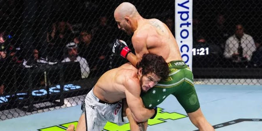 Тренер Волкова раскрыл главную причину поражения Евлоева в бою за пояс UFC
