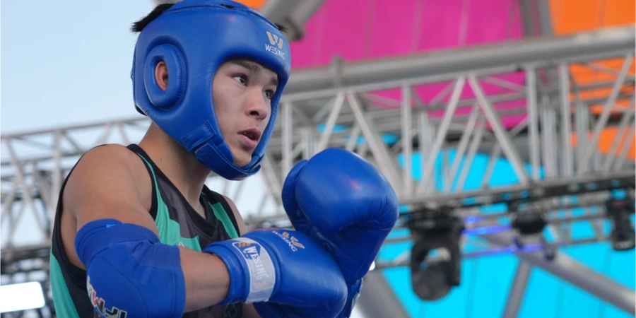 Казахстанский боец пробился в финал Исламиады-2025