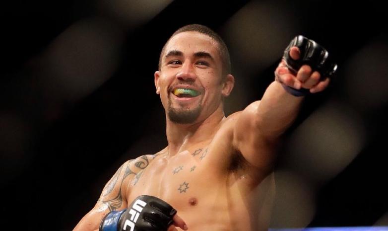 Результаты UFC 213. Уиттакер завоевал временный пояс в среднем весе