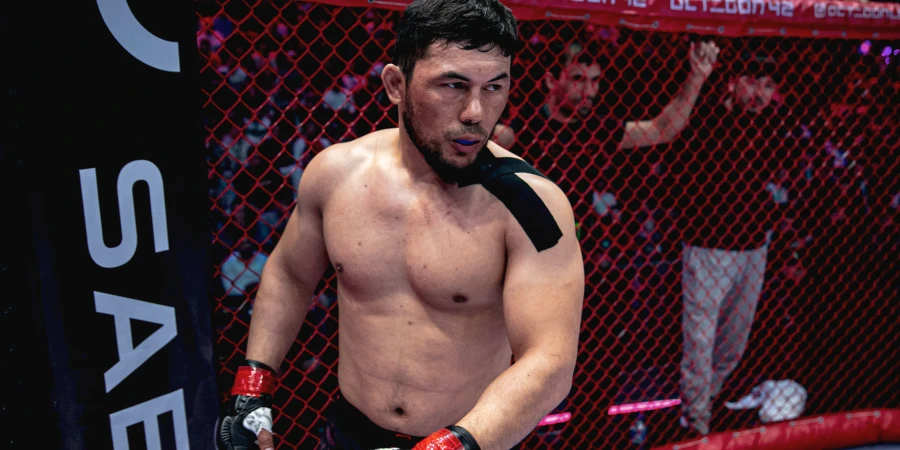 Тяжелый нокаут произошел в рамках ивента OCTAGON 79