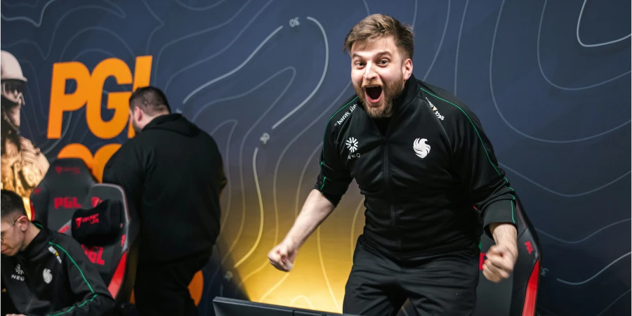 Degster обратил внимание на результаты молодых игроков из FUT Esports