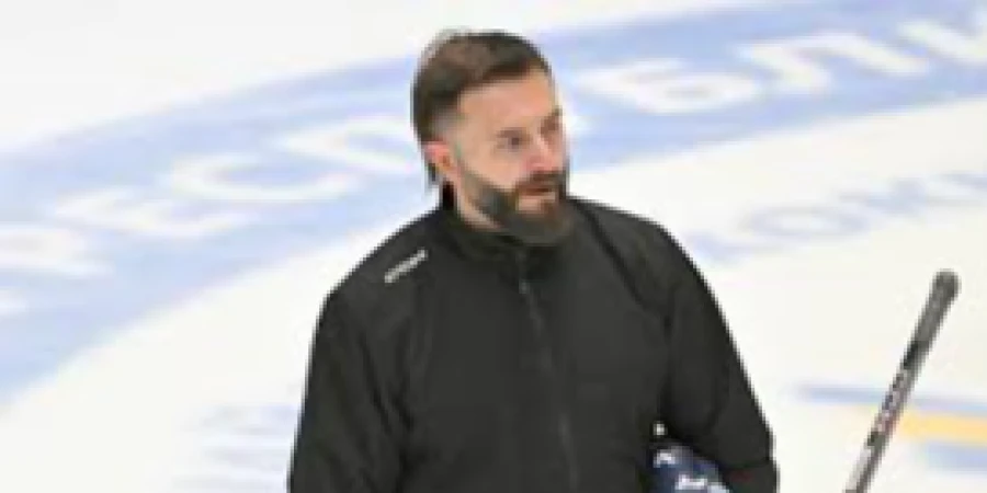 Стало известно, почему переговоры «Барыса» с тренером вратарей зашли в тупик