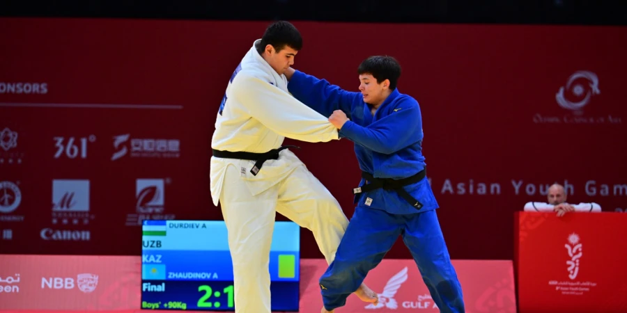 Жасөспірімдер Азиадасы: дзюдошы Әділжан Жаудинов күміс жүлдегері атанды